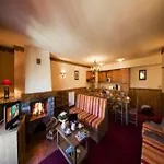 Hotel apartamentowy Chalet Altitude Val Thorens