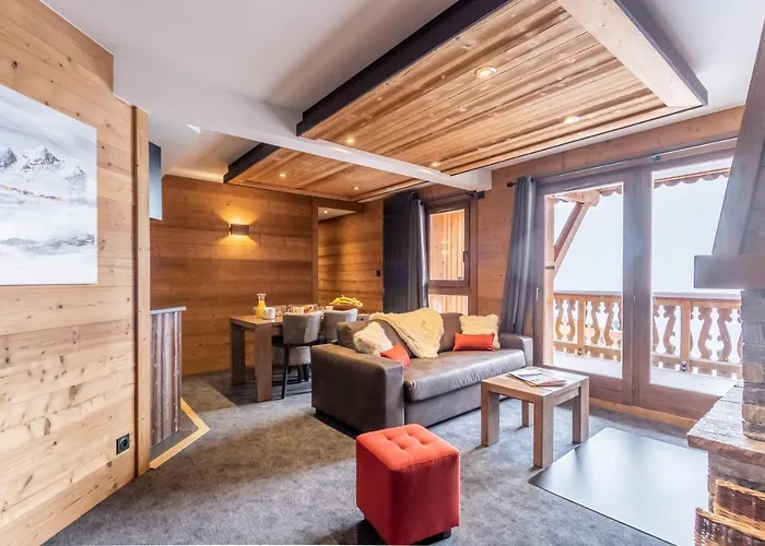 Chalet Altitude Apartmanhotel 5*